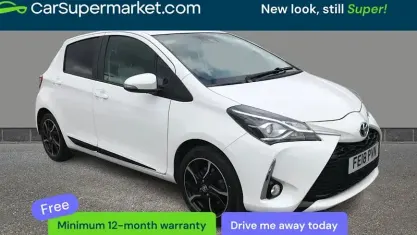 Używany Toyota Yaris Design 111 KM (81 kW) 2018 Biały Hatchback