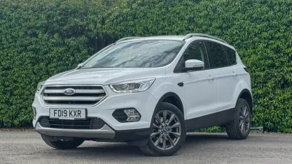 Used Ford Kuga Titanium 180 HP (132 kW) 2019 White SUV
