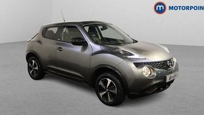 Usado Nissan Juke 113 HP (83 kW) 2019 Cinzento SUV