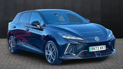 Used 2025 MG MG4 EV Trophy Hatchback | £15,500 (Fair price)