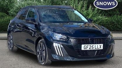 Usado Peugeot 208 Allure 101 CV (74 kW) 2025 Negro Utilitario