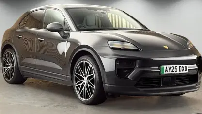 Used Porsche Macan 4 Electric 300 kW (408 HP) 2025 SUV