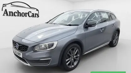 Used Volvo V60 CC 190 HP (139 kW) 2016 Estate