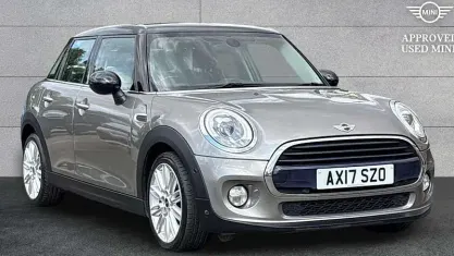 Used Mini Cooper Hatch 136 HP (100 kW) 2017 Silver Hatchback