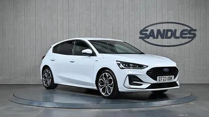 Used Ford Focus ST-Line X 125 HP (91 kW) 2023 White Hatchback