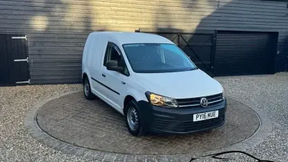 Used VW Caddy Startline 102 HP (75 kW) 2015 White MPV