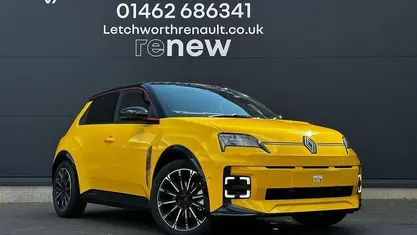 Used Renault 5 E-Tech Iconic 110 kW (150 HP) 2025 Hatchback
