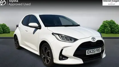 Used Toyota Yaris Design 116 HP (85 kW) 2025 White Hatchback