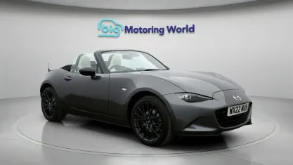 Usado Mazda MX5 Inclusive 184 CV (135 kW) 2022 Gris Descapotable