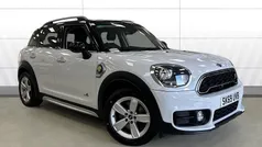 White Used 2019 Mini Cooper S Countryman Classic SUV | £16,181 (Fair price)