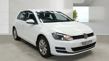 Used VW Golf VII SE 122 HP (89 kW) 2013 White Hatchback