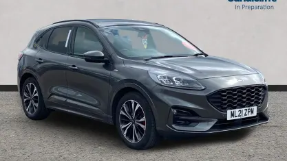 Begagnad Ford Kuga ST-Line X 120 HK (88 kW) 2021 Grå SUV