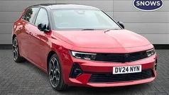 Hot red Used 2024 Vauxhall Astra Ultimate Hatchback | £19,897 (Fair price)