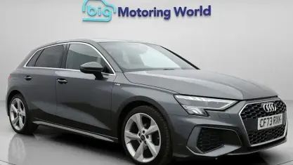 Usado Audi A3 Sportback S-Line 110 HP (80 kW) 2023 Cinzento Citadino