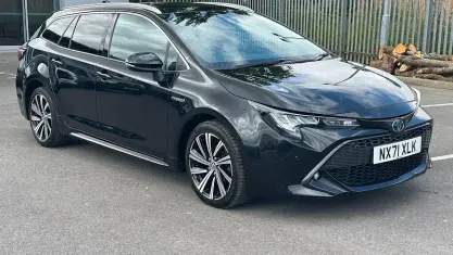 Used Toyota Corolla Design 122 HP (89 kW) 2022 Estate