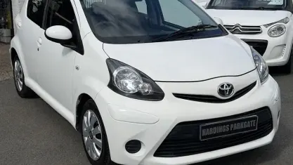 Usado Toyota Aygo 68 HP (50 kW) 2012 Citadino