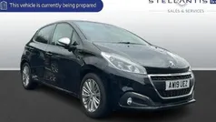 Used 2018 Peugeot 208 Signature Sky Hatchback | £7,633 (Fair price)