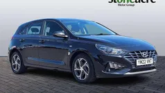 Black Used 2022 Hyundai i30 SE Hatchback | £12,500 (Fair price)