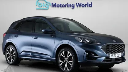 Usado Ford Kuga ST-Line X 225 HP (165 kW) 2023 Azul SUV