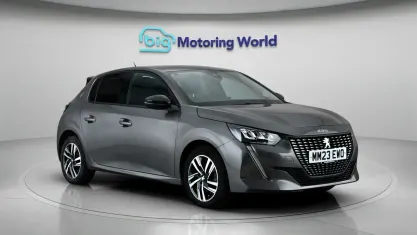 Used Peugeot 208 Allure+ 102 HP (75 kW) 2023 Grey Hatchback