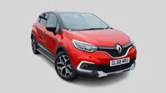 Flame red with diamond black roof Used 2019 Renault Captur GT-Line SUV | £9,795 (Fair price)