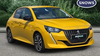 Used Peugeot 208 Allure+ 102 HP (75 kW) 2022 Yellow Hatchback