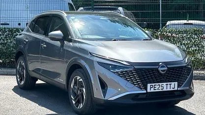 Used Nissan Qashqai N-Connecta 190 HP (139 kW) 2024 Grey SUV