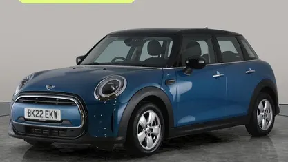 Used Mini Cooper Classic 136 HP (100 kW) 2022 Blue Hatchback
