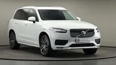 Ice white, solid Used 2021 Volvo XC90 Momentum SUV | £33,200 (Good price)