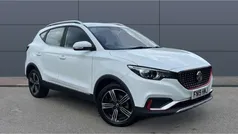 White Used 2019 MG ZS Sedan | £10,008 (Fair price)