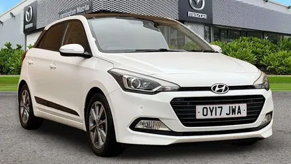 White Used 2017 Hyundai i20 Premium SE Hatchback | £8,490 (Fair price)