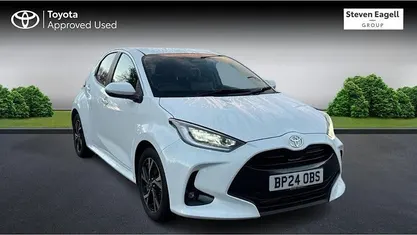 Used 2025 Toyota Yaris Hybrid Design Hatchback | £19,937 (Fair price)