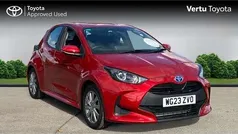 Red Used 2023 Toyota Yaris Hybrid Hatchback | £18,111 (Fair price)