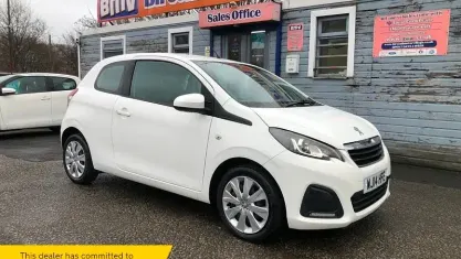 Used Peugeot 108 Active 68 HP (50 kW) 2014 White Hatchback