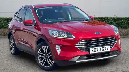 Used Ford Kuga Titanium 120 HP (88 kW) 2020 Red SUV