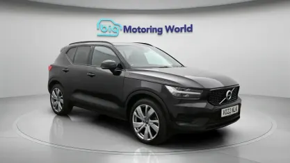 Used Volvo XC40 R-Design 262 HP (192 kW) 2021 Black SUV