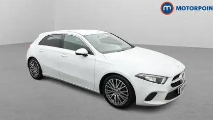 Begagnad Mercedes A180 Executive 136 HK (100 kW) 2022 Vit Halvkombi