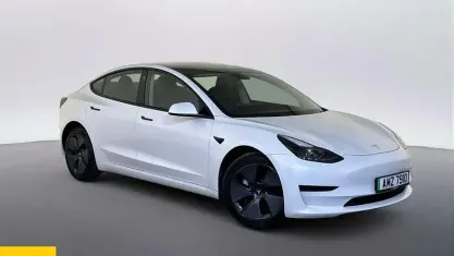 Used Tesla Model 3 RWD 180 kW (245 HP) 2023 White Sedan
