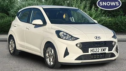 Used Hyundai i10 SE 67 HP (49 kW) 2022 White Hatchback