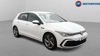 Used VW Golf VIII R-line 131 HP (96 kW) 2024 Hatchback