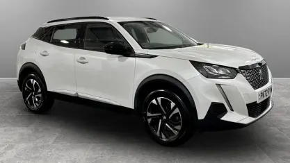 Used Peugeot 2008 Allure+ 101 HP (74 kW) 2022 White SUV