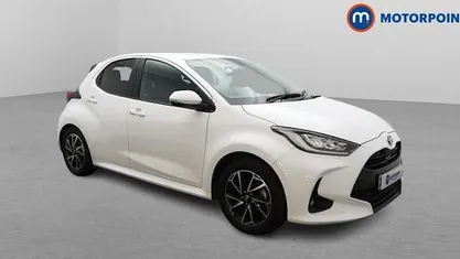 Used Toyota Yaris Hybrid Design 116 HP (85 kW) 2025 Hatchback