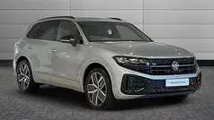 Oyster silver Used 2025 VW Touareg Black Edition SUV | £52,650 (Fair price)