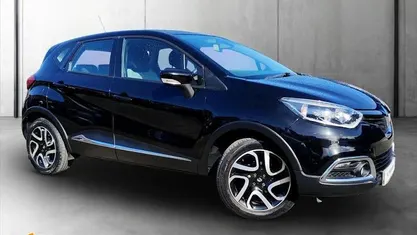 Used Renault Captur Dynamique 90 HP (66 kW) 2015 SUV