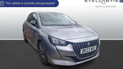 Used Peugeot 208 Allure+ 102 HP (75 kW) 2023 Hatchback