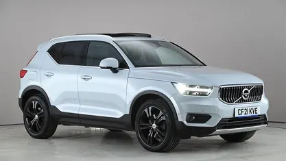 Begagnad Volvo XC40 Inscription 197 HK (144 kW) 2021 Silver SUV