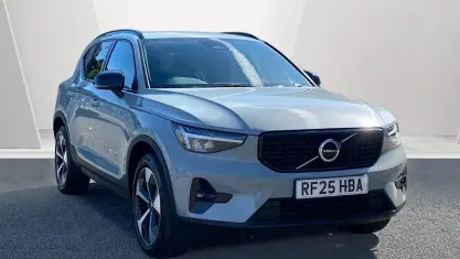 Used Volvo XC40 Plus 197 HP (144 kW) 2025 Grey SUV