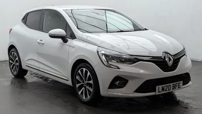 Used Renault Clio V Iconic 75 HP (55 kW) 2020 Hatchback