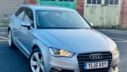 Begagnad Audi A3 Sportback Sport 110 HK (80 kW) 2015 Halvkombi