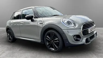Used Mini Cooper Hatch 136 HP (100 kW) 2020 Hatchback